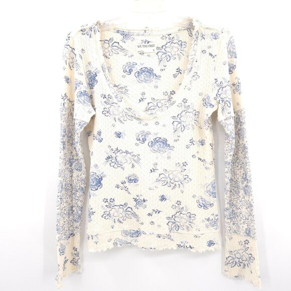 Free People NWOT We the Free Clover Printed Thermal Tee Size M blue floral - Picture 3 of 10